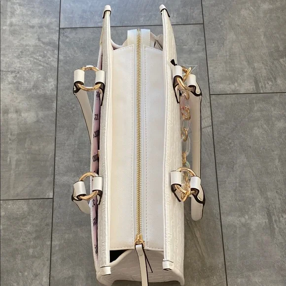 Juicy Couture White Embossed Tote with Gold Accents - Picture 6 of 9